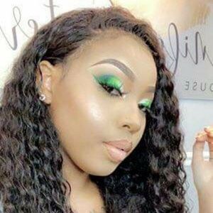 Meet your Posher, Nel